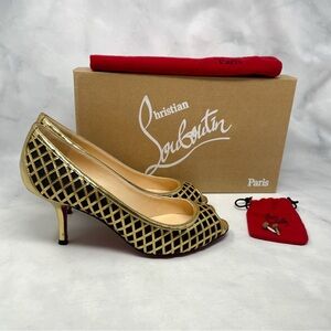 Christian Louboutin Treil 70 Crepe Metallic Gold Peep Toe Low Kitten Heels 35.5